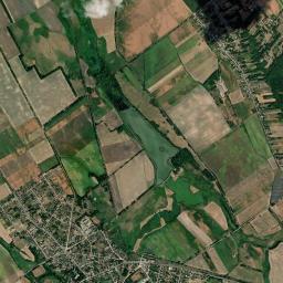 Előszállás High Resolution Satellite Map