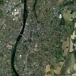 Châtellerault High Resolution Satellite Map