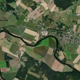 Yzeures-sur-Creuse High Resolution Satellite Map