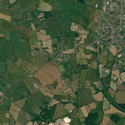 Saint-Pierre-le-Moûtier High Resolution Satellite Map