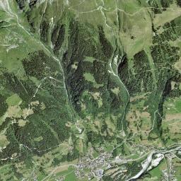 Trun High Resolution Satellite Map