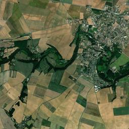 Vouillé High Resolution Satellite Map