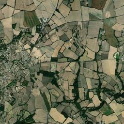 Vairé High Resolution Satellite Map