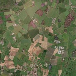 Foussais-Payré High Resolution Satellite Map