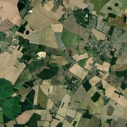 Tercé High Resolution Satellite Map