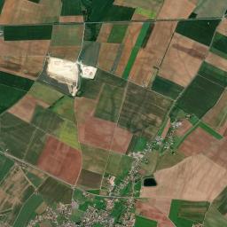 Le Langon High Resolution Satellite Map