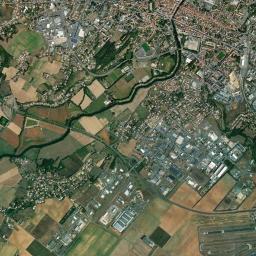 Fontenay-le-Comte High Resolution Satellite Map