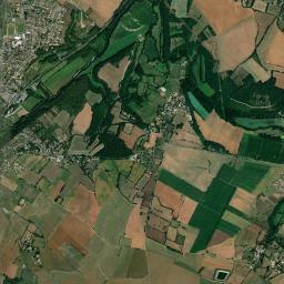 Vivonne High Resolution Satellite Map