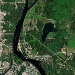 Maniwaki High Resolution Satellite Map