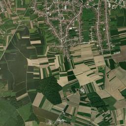Strahoninec High Resolution Satellite Map