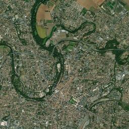 Niort High Resolution Satellite Map