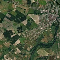 Saint-Pourçain-sur-Sioule High Resolution Satellite Map