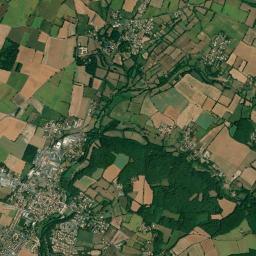 Celles-sur-Belle High Resolution Satellite Map