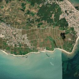 Sainte-Marie-de-Ré High Resolution Satellite Map