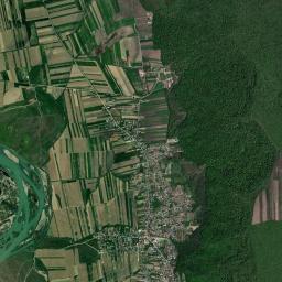 Ploscuțeni High Resolution Satellite Map