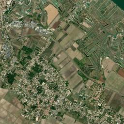 Arvert High Resolution Satellite Map