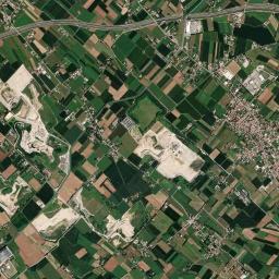 Camalò High Resolution Satellite Map