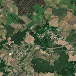 Saint-Romain-de-Benet High Resolution Satellite Map