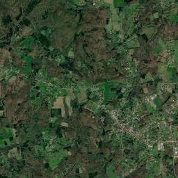 Piégut-Pluviers High Resolution Satellite Map