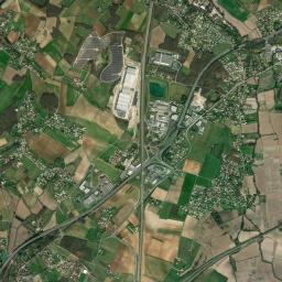 Roullet-Saint-Estèphe High Resolution Satellite Map