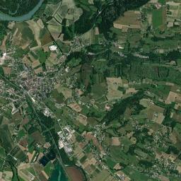 Saint-Genix-sur-Guiers High Resolution Satellite Map