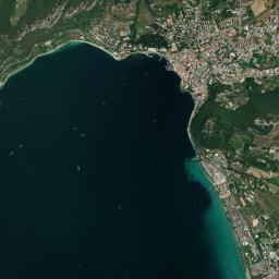 Garda High Resolution Satellite Map