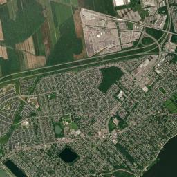 Sainte-Marthe-sur-le-Lac High Resolution Satellite Map