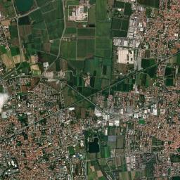 Magenta High Resolution Satellite Map