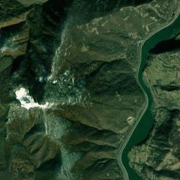 Câinenii Mici High Resolution Satellite Map