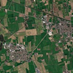 Madignano High Resolution Satellite Map