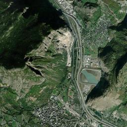 Saint-Jean-de-Maurienne High Resolution Satellite Map