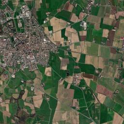 Castelleone High Resolution Satellite Map