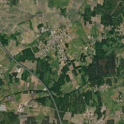 Reignac High Resolution Satellite Map