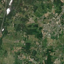 Saint-Savin High Resolution Satellite Map