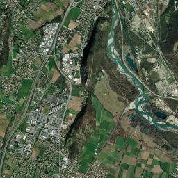 Claix High Resolution Satellite Map