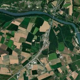 Saint-Lattier High Resolution Satellite Map