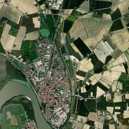 Ostiglia High Resolution Satellite Map