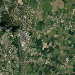 Aubie-et-Espessas High Resolution Satellite Map