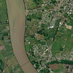 Cubzac-les-Ponts High Resolution Satellite Map