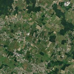 La Lande-de-Fronsac High Resolution Satellite Map