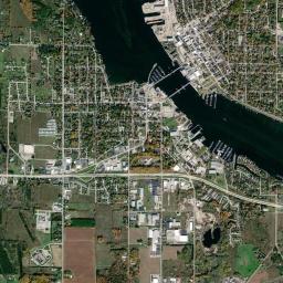 61 Michigan Street, Sturgeon Bay, WI 54235 Satellite Map