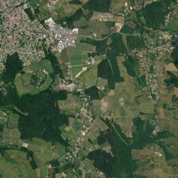 La Sauve High Resolution Satellite Map