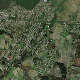 Léognan High Resolution Satellite Map