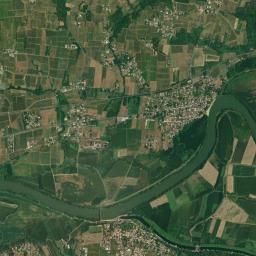 Castets-en-Dorthe High Resolution Satellite Map