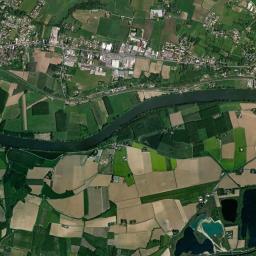 Gironde-sur-Dropt High Resolution Satellite Map