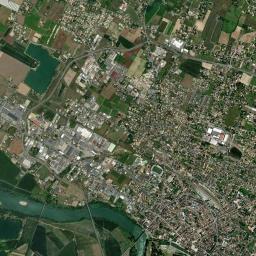 Marmande High Resolution Satellite Map