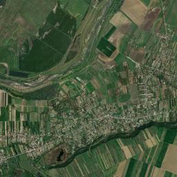 Crivăț High Resolution Satellite Map