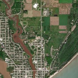 1033 22nd St, Two Rivers, WI 54241 Satellite Map