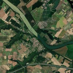 Auvillar High Resolution Satellite Map