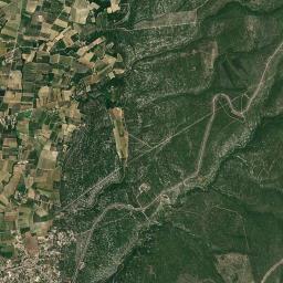 Villes-sur-Auzon High Resolution Satellite Map